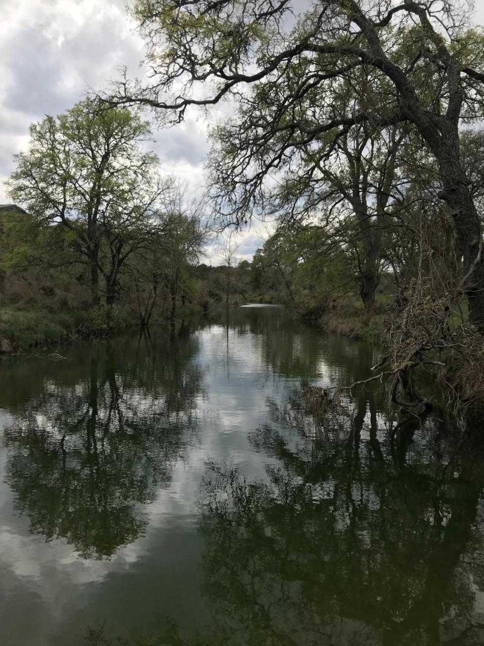 City On A Hill At Spring Creek Fredericksburg Buitenkant foto
